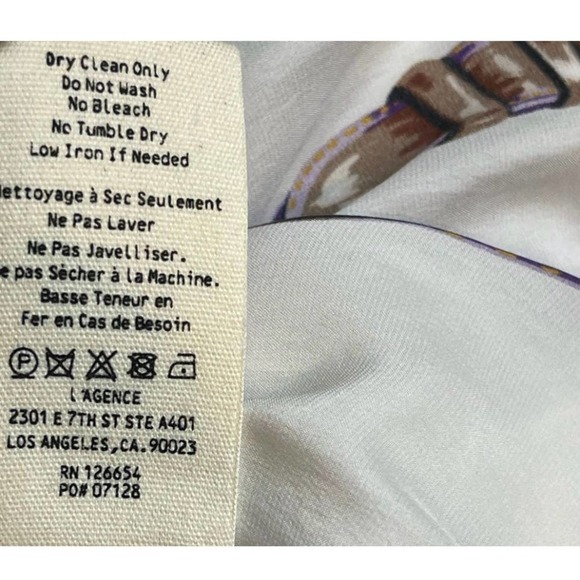 L’agence Chain Silk Halterneck Pullover Top Sleeveless Purple Size M NWOT - Picture 8 of 8